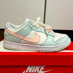 Mint Green Nike Dunk Low
size 7.5 
condition : worn once practically brand new